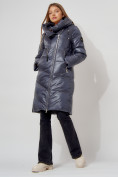 Оптом Пальто утепленное с капюшоном зимнее женское  темно-серого цвета 442185TC в Екатеринбурге, фото 2