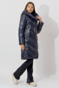 Оптом Пальто утепленное с капюшоном зимнее женское  темно-синего цвета 442185TS, фото 2