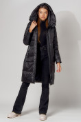 Оптом Пальто утепленное с капюшоном зимнее женское  черного цвета 442186Ch в Екатеринбурге