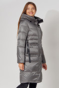 Оптом Пальто утепленное с капюшоном зимнее женское  серого цвета 442186Sr в Казани, фото 3