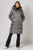 Оптом Пальто утепленное с капюшоном зимнее женское  серого цвета 442186Sr в Екатеринбурге, фото 4