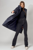 Оптом Пальто утепленное с капюшоном зимнее женское  темно-синего цвета 442186TS в Екатеринбурге, фото 3