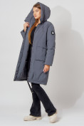 Оптом Пальто утепленное с капюшоном зимнее женское  серого цвета 442187Sr в Екатеринбурге, фото 10