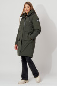 Оптом Пальто утепленное с капюшоном зимнее женское  темно-зеленого цвета 442187TZ в Екатеринбурге, фото 11