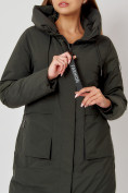 Оптом Пальто утепленное с капюшоном зимнее женское  темно-зеленого цвета 442187TZ в Екатеринбурге, фото 13