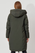 Оптом Пальто утепленное с капюшоном зимнее женское  темно-зеленого цвета 442187TZ в Екатеринбурге, фото 14
