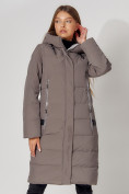 Оптом Пальто утепленное с капюшоном зимние женское  коричневого цвета 442189K в Казани, фото 3