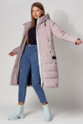 Оптом Пальто утепленное с капюшоном зимние женское  розового цвета 442189R в Казани, фото 9