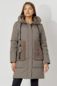 Оптом Пальто утепленное с капюшоном зимнее женское  коричневого цвета 442197K, фото 2