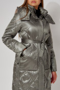 Оптом Пальто утепленное стеганое зимнее женское  цвета хаки 448601Kh в Екатеринбурге, фото 16
