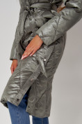 Оптом Пальто утепленное стеганое зимнее женское  цвета хаки 448601Kh в Екатеринбурге, фото 17