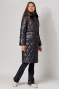 Оптом Пальто утепленное стеганое зимнее женское  черного цвета 448602Ch в Казани, фото 11