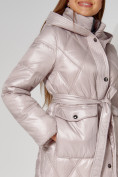 Оптом Пальто утепленное стеганое зимнее женское  розового цвета 448602R в Екатеринбурге, фото 17