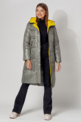 Оптом Пальто утепленное стеганое зимние женское  цвета хаки 448613Kh в Екатеринбурге, фото 2