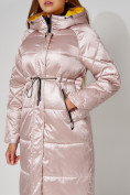 Оптом Пальто утепленное стеганое зимние женское  розового цвета 448613R в Екатеринбурге, фото 6