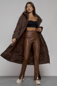 Оптом Пальто утепленное молодежное зимнее женское темно-коричневого цвета 51119TK в Самаре, фото 13
