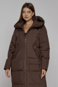 Оптом Пальто утепленное молодежное зимнее женское темно-коричневого цвета 51119TK в Перми, фото 8