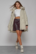 Оптом Зимняя женская куртка модная с капюшоном бежевого цвета 51122B в Казани, фото 11