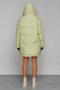 Оптом Зимняя женская куртка модная с капюшоном салатового цвета 51122Sl в Казани, фото 4
