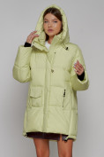 Оптом Зимняя женская куртка модная с капюшоном салатового цвета 51122Sl в Екатеринбурге, фото 9