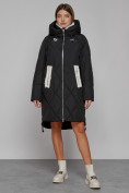 Оптом Пальто утепленное с капюшоном зимнее женское черного цвета 51128Ch в Волгоградке