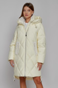 Оптом Пальто утепленное с капюшоном зимнее женское светло-желтого цвета 51128SJ, фото 8