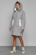 Оптом Пальто утепленное с капюшоном зимнее женское серого цвета 51128Sr, фото 7