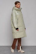 Оптом Пальто утепленное молодежное зимнее женское светло-зеленого цвета 51131ZS в Калининграде, фото 3