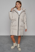 Оптом Пальто утепленное с капюшоном зимнее женское бежевого цвета 51139B в Казани, фото 8