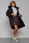 Оптом Пальто утепленное с капюшоном зимнее женское черного цвета 51139Ch в Перми, фото 11