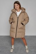 Оптом Пальто утепленное с капюшоном зимнее женское светло-коричневого цвета 51139SK, фото 10