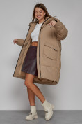 Оптом Пальто утепленное с капюшоном зимнее женское светло-коричневого цвета 51139SK, фото 14