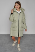 Оптом Пальто утепленное с капюшоном зимнее женское светло-зеленого цвета 51139ZS в Волгоградке, фото 9