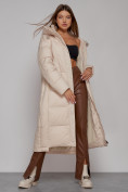 Оптом Пальто утепленное с капюшоном зимнее женское бежевого цвета 51156B в Кемерово, фото 13