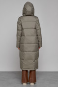Оптом Пальто утепленное с капюшоном зимнее женское цвета хаки 51156Kh в Оренбурге, фото 4