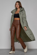 Оптом Пальто утепленное с капюшоном зимнее женское зеленого цвета 51156Z, фото 14