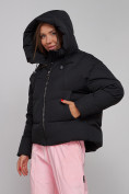 Оптом Зимняя женская куртка модная с капюшоном черного цвета 512305Ch в Казани, фото 6