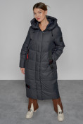 Оптом Пальто утепленное с капюшоном зимнее женское темно-серого цвета 52109TC в Ульяновске, фото 10