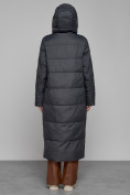 Оптом Пальто утепленное с капюшоном зимнее женское темно-серого цвета 52109TC в Омске, фото 4