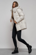 Оптом Зимняя женская куртка молодежная с капюшоном бежевого цвета 52301B в Казани, фото 13