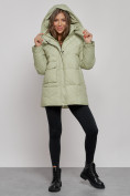 Оптом Зимняя женская куртка молодежная с капюшоном салатового цвета 52301Sl в Екатеринбурге, фото 12