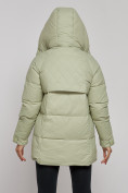 Оптом Зимняя женская куртка молодежная с капюшоном салатового цвета 52301Sl в Казани, фото 15