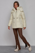 Оптом Зимняя женская куртка модная с капюшоном бежевого цвета 52302B в Казани, фото 2