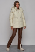 Оптом Зимняя женская куртка модная с капюшоном бежевого цвета 52302B в Казани, фото 3