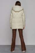 Оптом Зимняя женская куртка модная с капюшоном бежевого цвета 52302B в Казани, фото 5