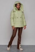 Оптом Зимняя женская куртка модная с капюшоном салатового цвета 52302Sl в Казани, фото 6