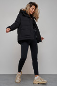 Оптом Зимняя женская куртка модная с капюшоном черного цвета 52303Ch в Казани, фото 19