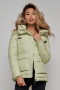 Оптом Зимняя женская куртка модная с капюшоном салатового цвета 52303Sl в Казани, фото 20