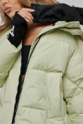 Оптом Зимняя женская куртка модная с капюшоном салатового цвета 52306Sl в Екатеринбурге, фото 11