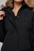 Оптом Зимняя женская куртка модная с капюшоном черного цвета 52308Ch в Казани, фото 16